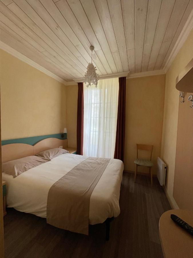 Le Mirval Hotel La Brigue Exterior photo
