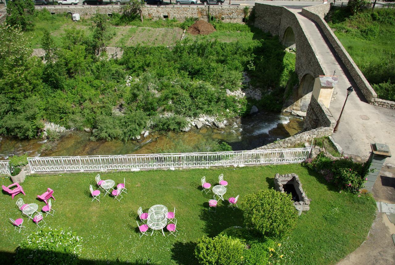 Le Mirval Hotel La Brigue Exterior photo